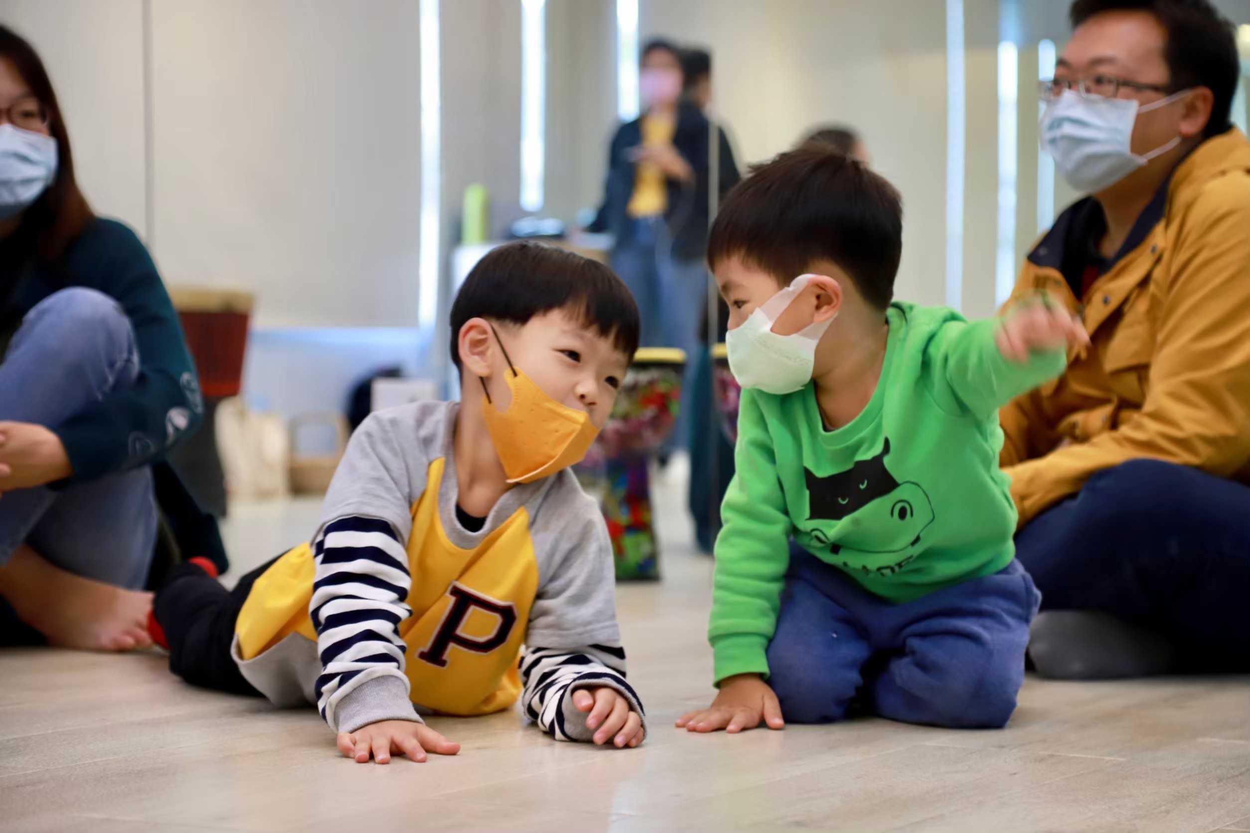 一家人在 Music Together